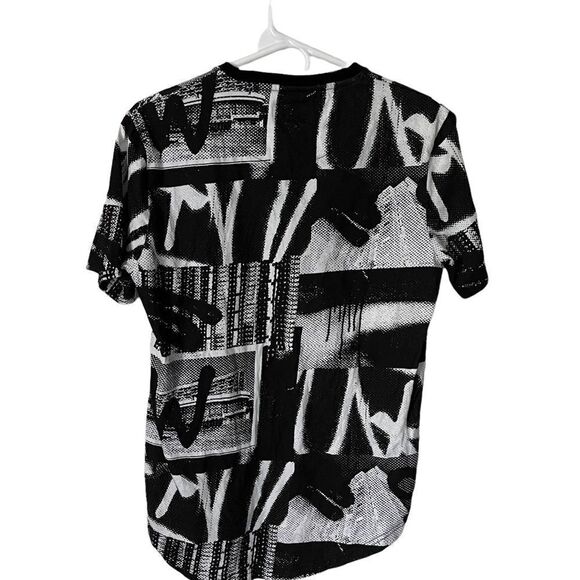 Cactus Man Ricky Singh Tee - Picture 2 of 3